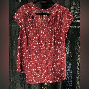 41 Hawthorn Red Flower Print Top